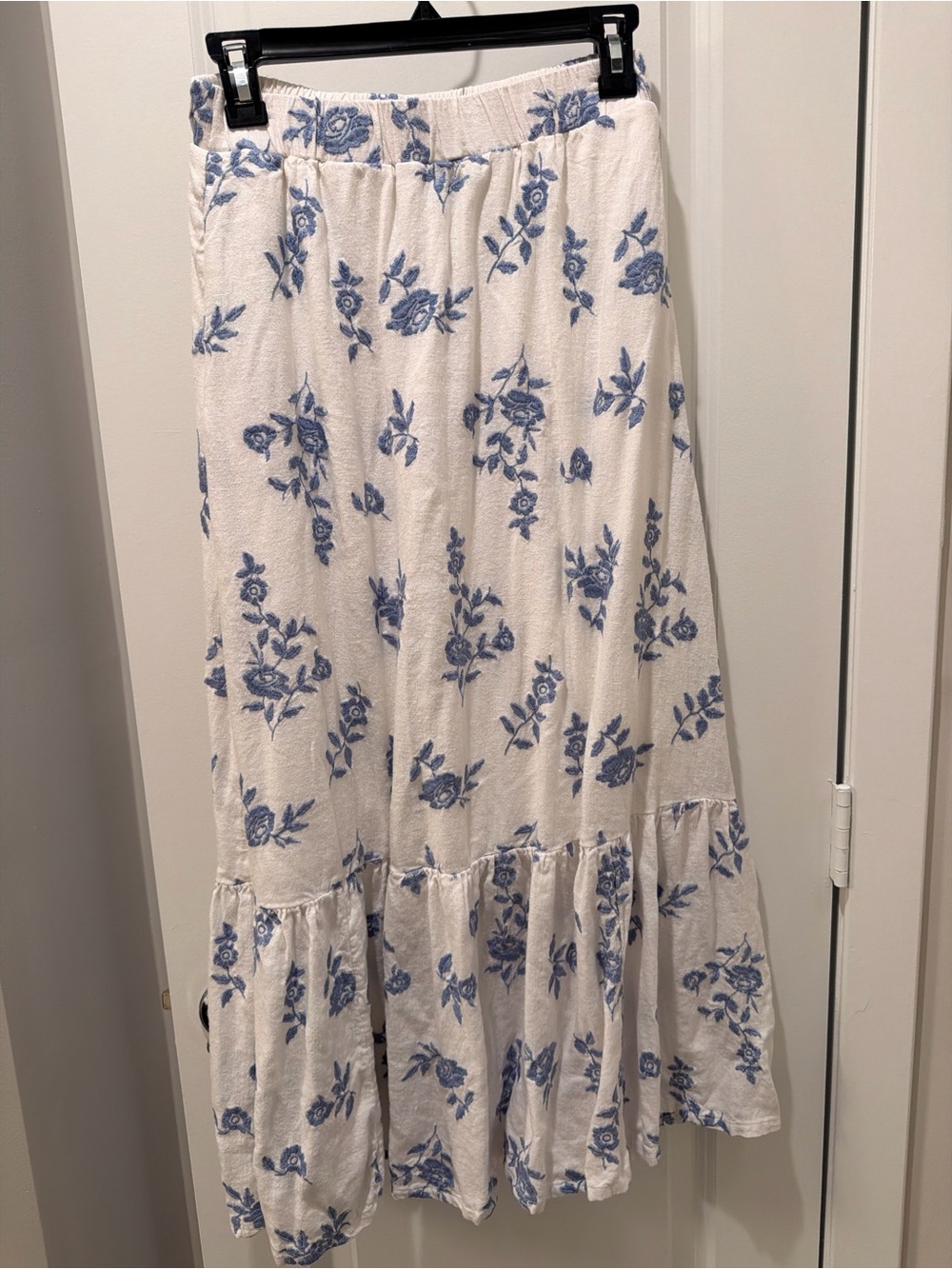 Abercrombie & Fitch White Maxi Skirt with Blue Floral Print